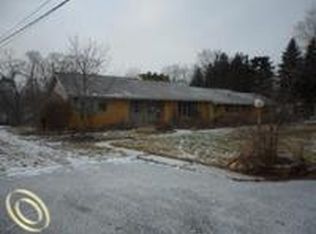 26545 Farmington Rd, Farmington Hills, MI 48334