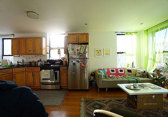 2nd image of 453 Franklin Ave #3A