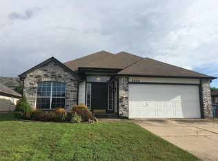 8806 E 93rd St, Tulsa, OK 74133