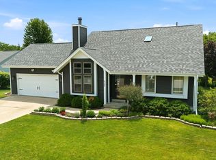 4199 W Hilltop LANE, Franklin, WI 53132