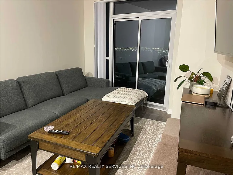35 Watergarden Dr #1812 — Photo 6