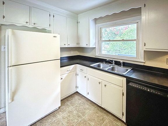 5th image of 8064 Lynmar Ln