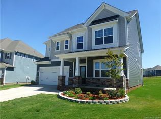 1024 Pebble Brook Cir, Waxhaw, NC 28173