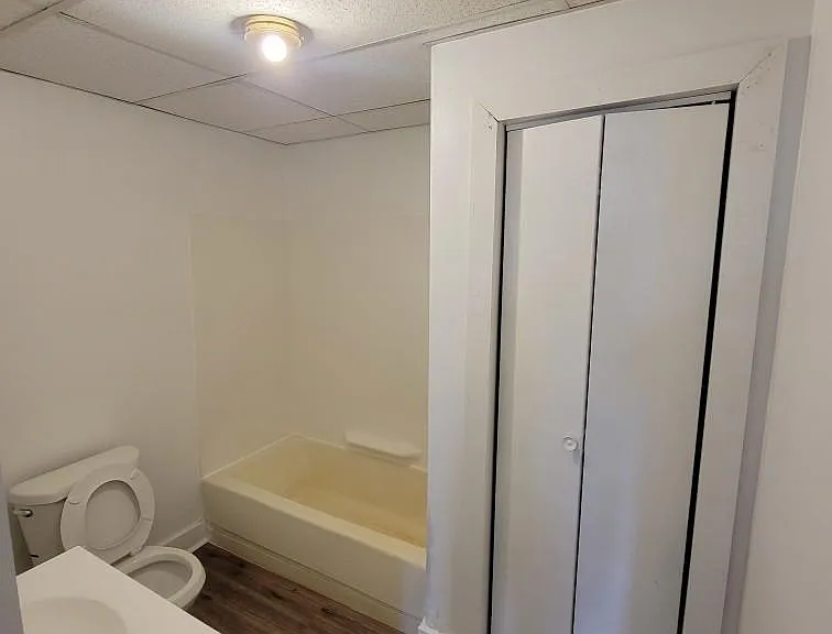 2-121 Choate St #2 — Photo 4