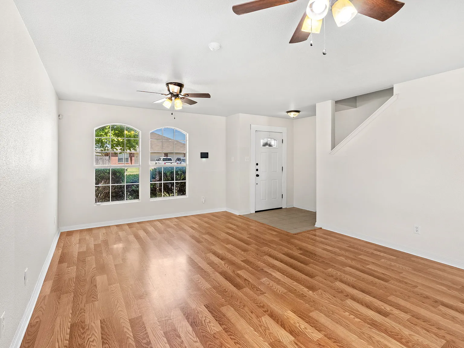 4 bed, 2350 sqft, $1,850 — Photo 4
