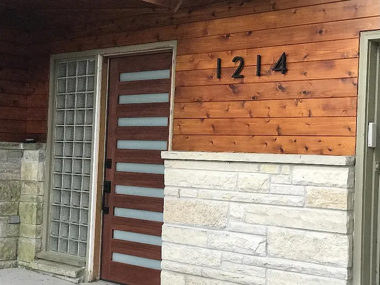 1214 Milwaukee St — Photo 2