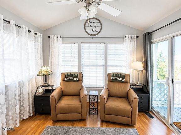 4th image of 270 N Clark Rd #329