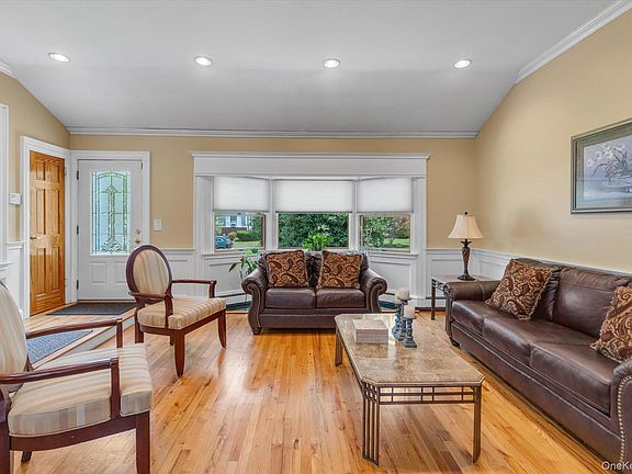 2nd image of 15 Elberta Drive