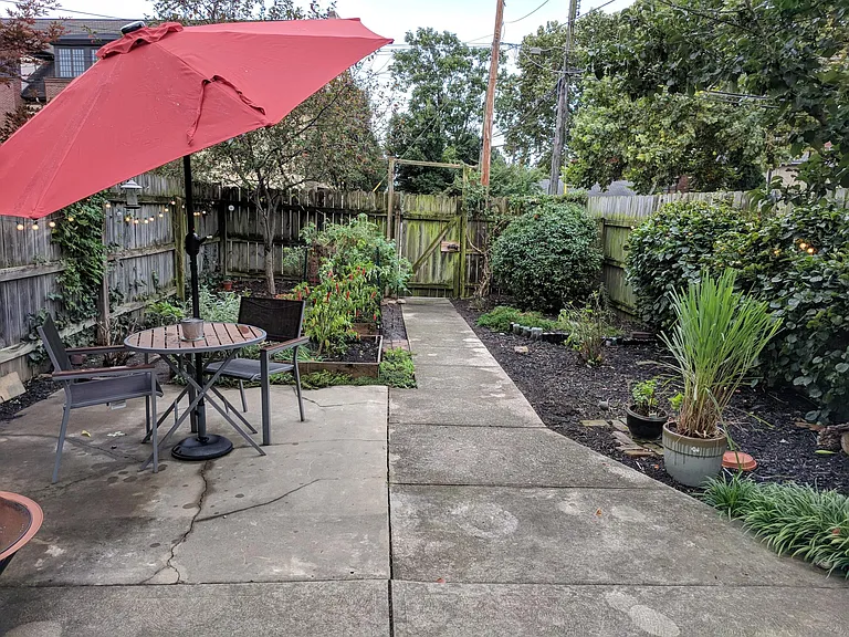 Private, fenced back patio