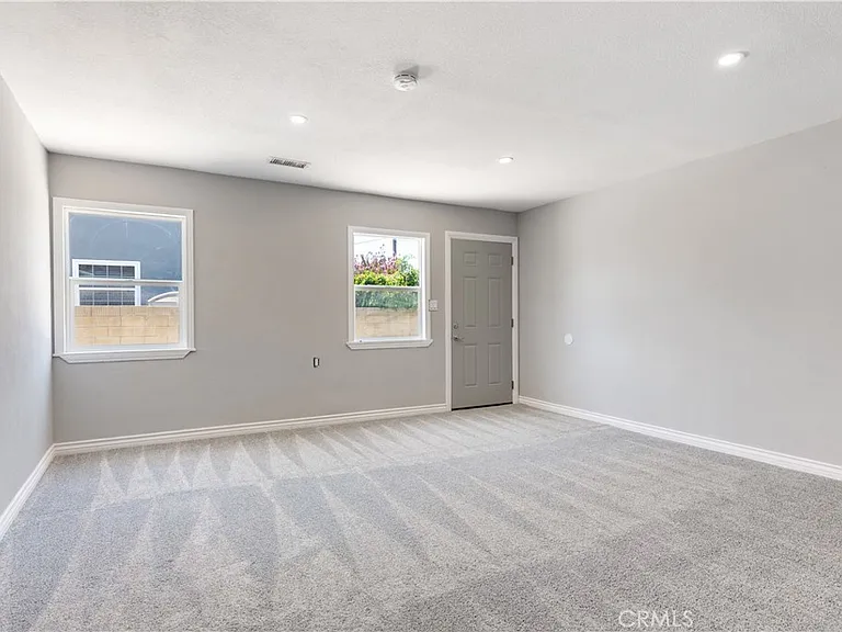 517 N Chalburn Ave — Photo 22