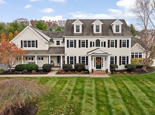 9 Cranberry Ln, Hingham, MA 02043