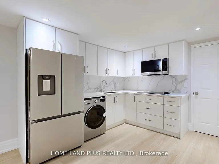 919 Avenue Rd #B — Photo 9