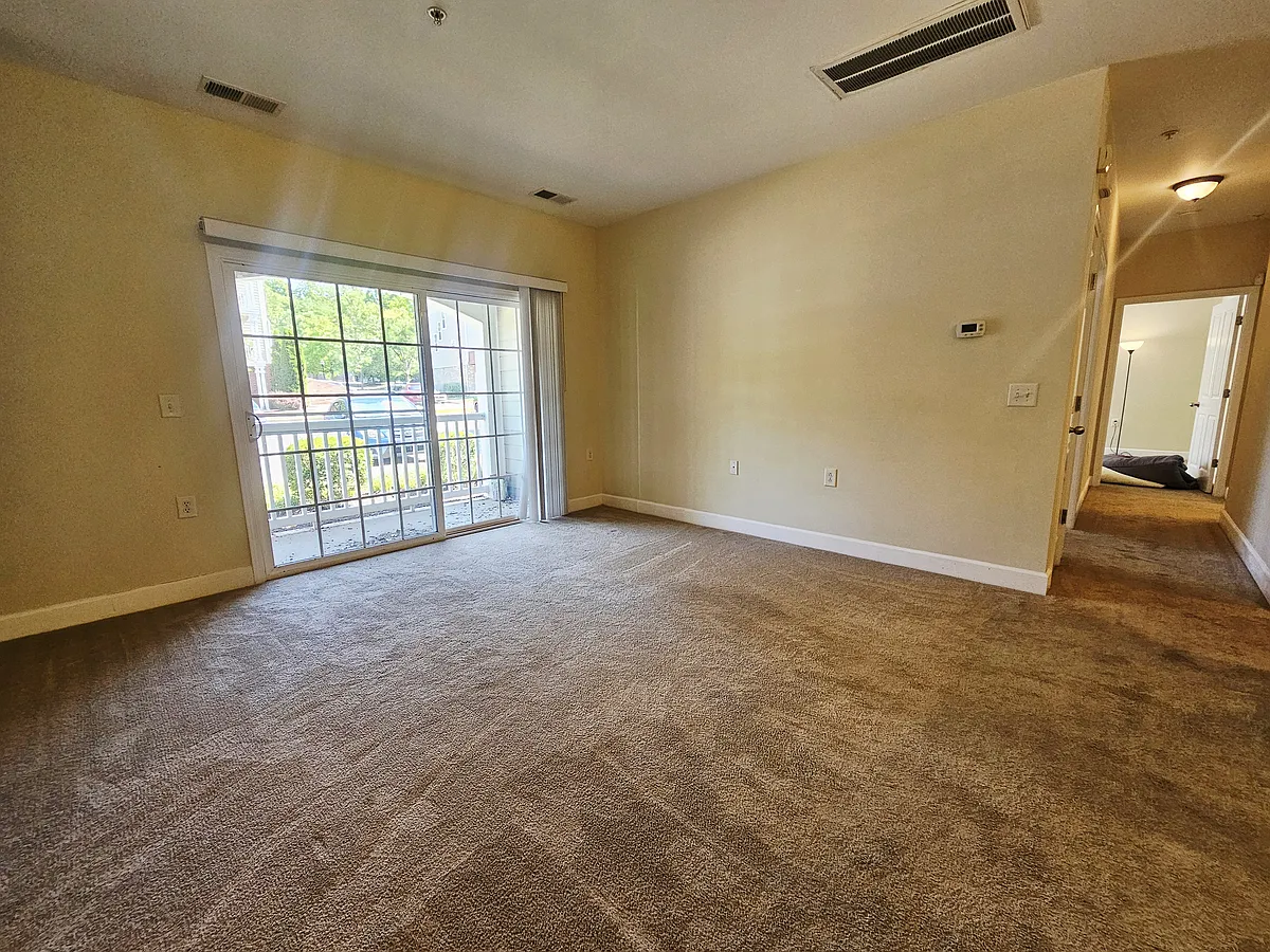 Building Photo - 8501 Burnham Ln #6