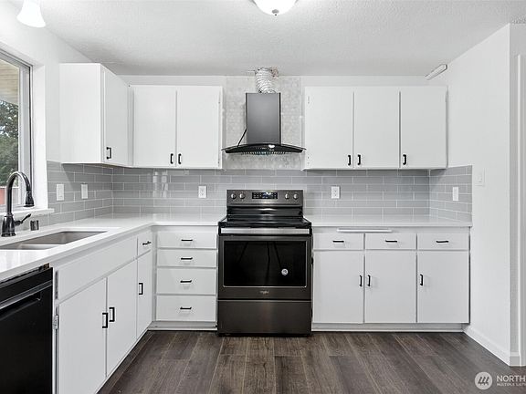 2nd image of 12507 42nd Avenue NE