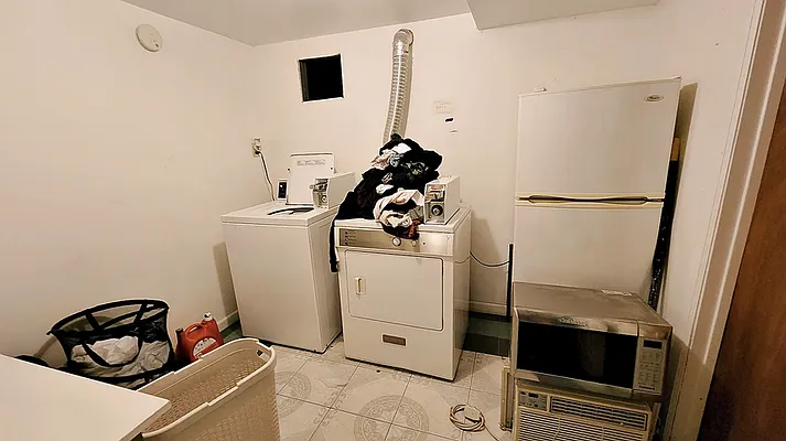 Rented by Compass | media 25