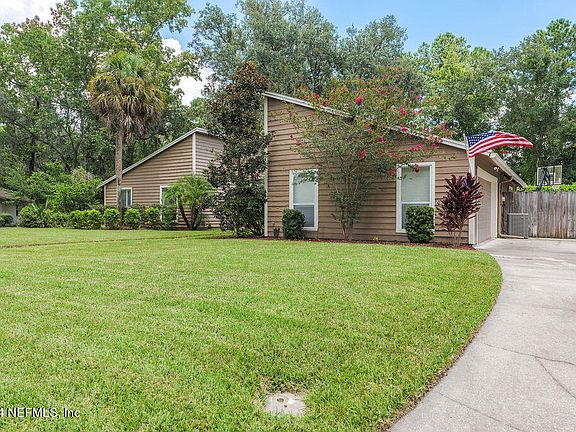 4th image of 11401 SEDGEMOORE Drive E