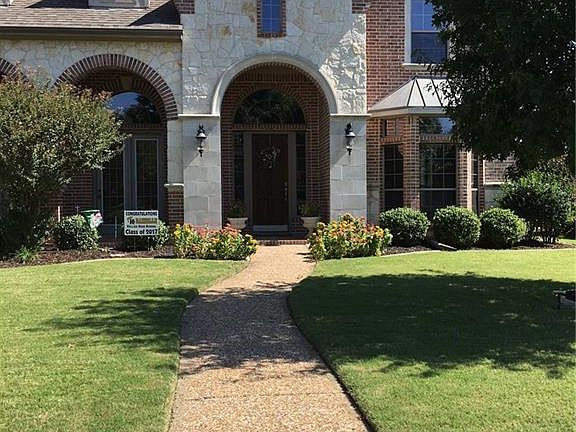 3rd image of 1317 Penny Ln