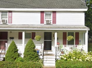 5 Beacon St #B, Woburn, MA 01801