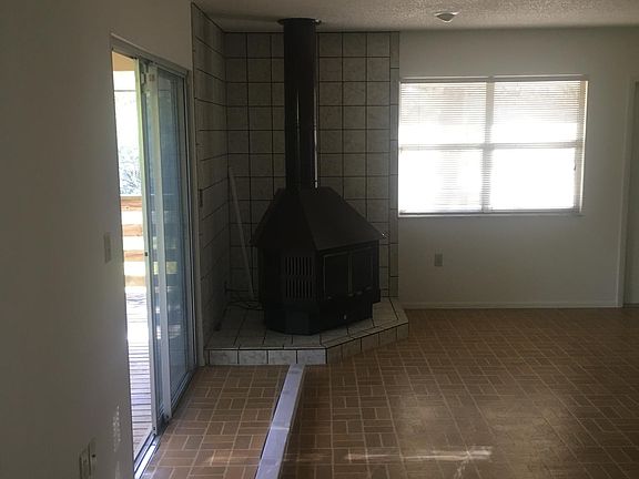 4th image of 4700 46th Ave N