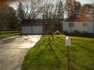 899 Paul Rd, Rochester, NY 14624