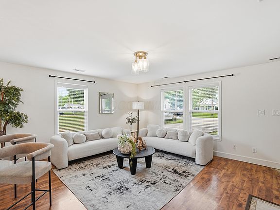 5th image of 2883 Lowell Dr