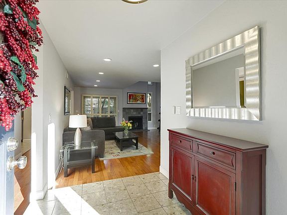 5th image of 1714 Cherryhills Ln
