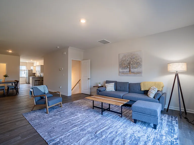 5011 Jayden Dr — Photo 6