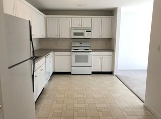 136 Florence St #135/23, Chestnut Hill, MA 02467