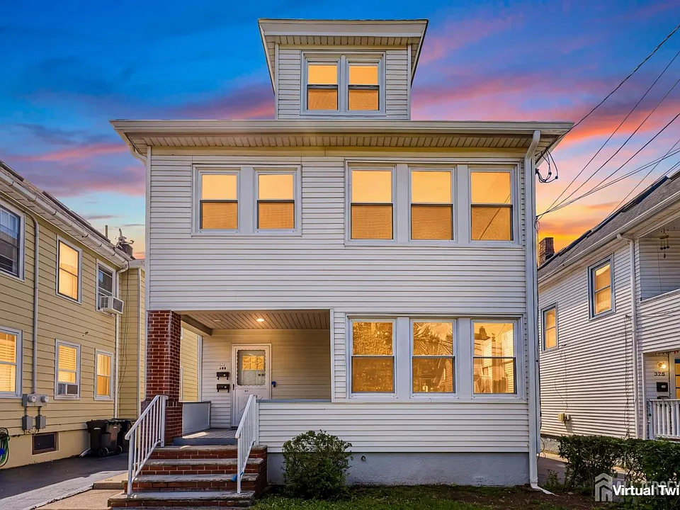 324 Harper Pl #2