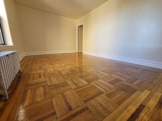 4th image of 37-52 89th St #2SS