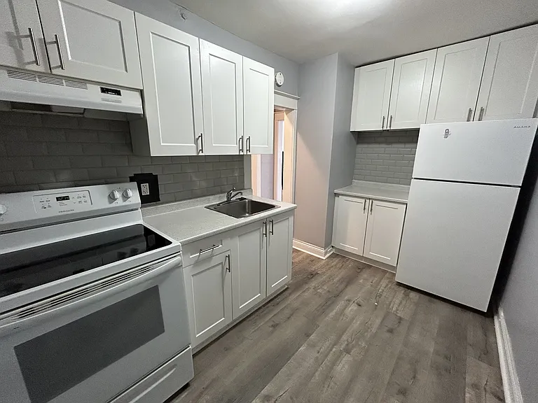 831 Main St — Photo 42
