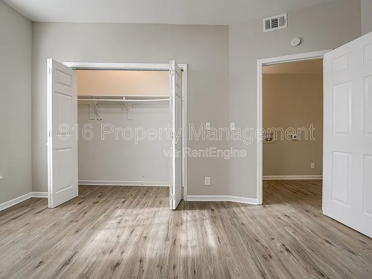 301 Benton Blvd #3 — Photo 14