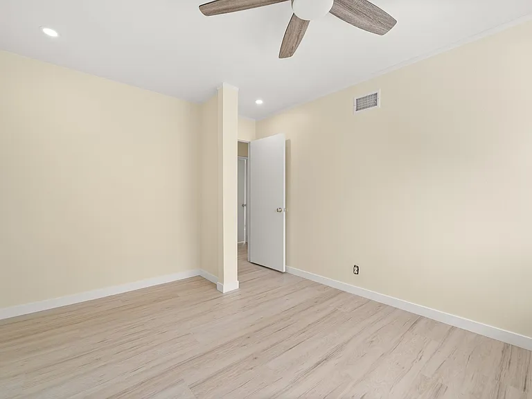 306 Dolores Cir #1 — Photo 36