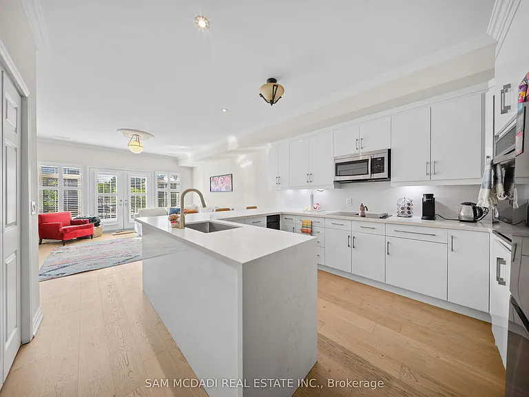 95 Kerr St W #2 — Photo 14