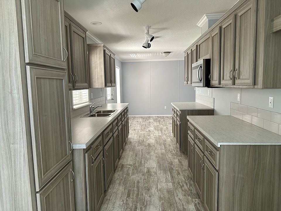 2nd image of 2409 Kelly Dr #2409
