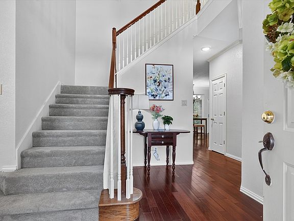 3rd image of 5424 Emerald Park Blvd