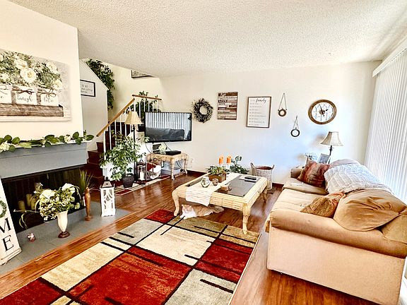 5th image of 2424 Chandler Ave Unit 1