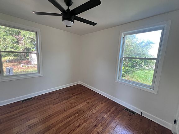 5th image of 5301 Roanoke Ave