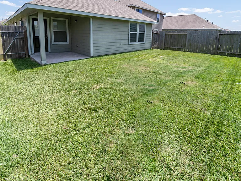 5435 Amelia Plantation Dr — Photo 4