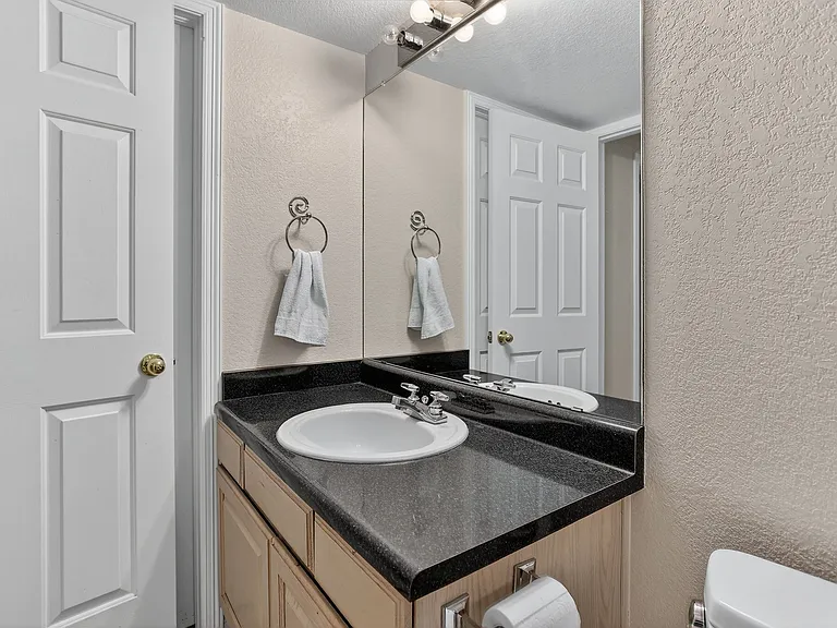 6472 S Jamaica Cir — Photo 44