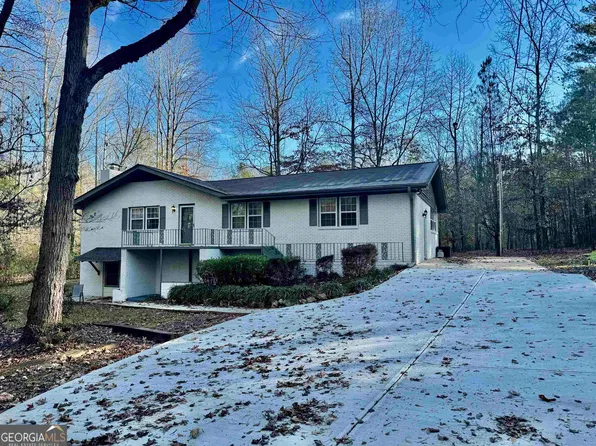 1462 Redwine Rd, Fayetteville, GA 30215