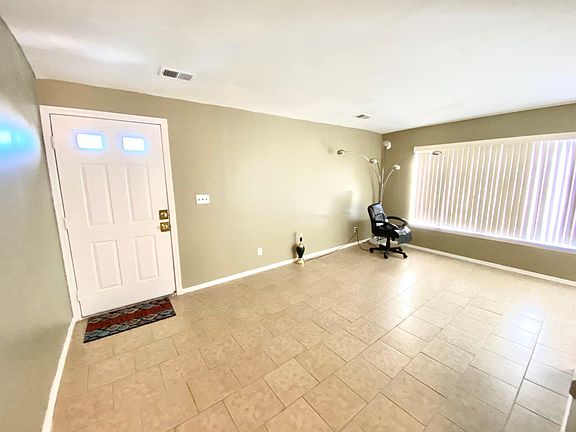 3rd image of 10 Meadow Pl #2F