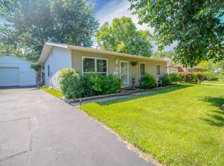 1408 Beau Ridge Dr, Aurora, IL 60506