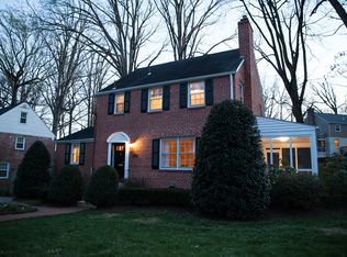 8904 Walden Rd, Silver Spring, MD 20901