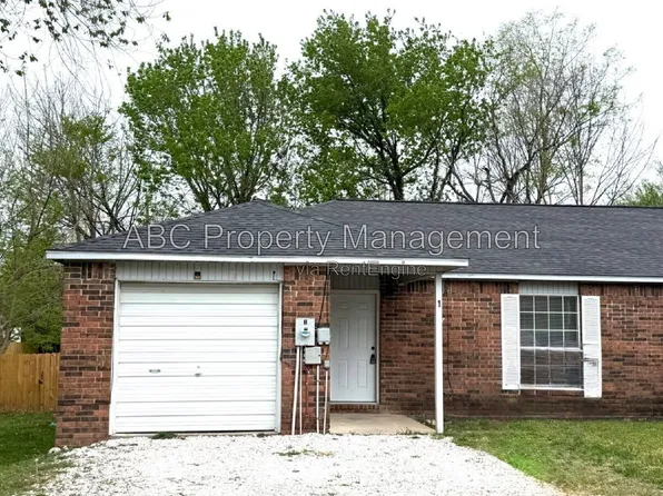 306 E Thurman St APT 2, Prairie Grove, AR 72753