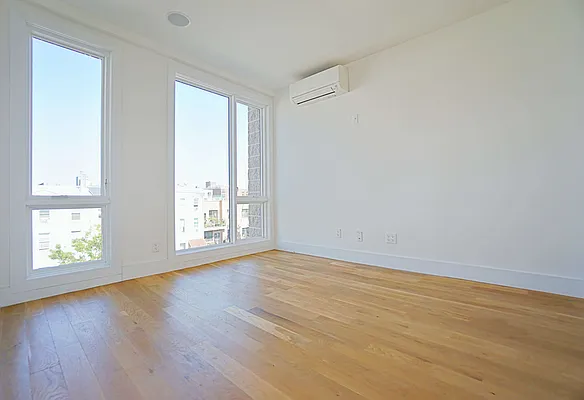 Rented by Compass | media 25