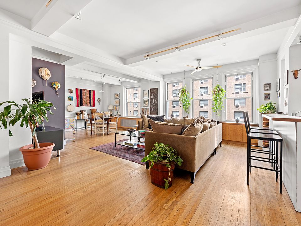 1st image of 310 W End Ave #7C