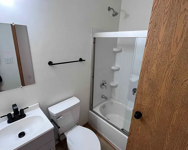 570 Polk St — Photo 15