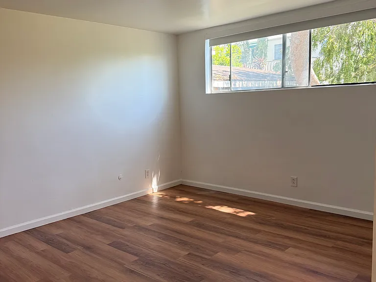 952 Maltman Ave #11 — Photo 7