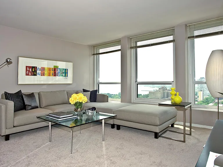Dining/Living room